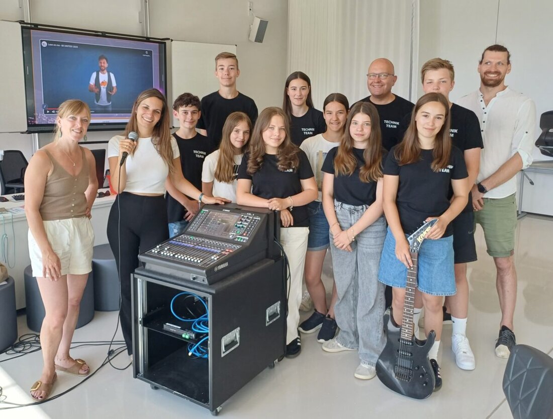 Kemnath. In der Realschule am Tor zur Oberpfalz erhielten Schülertechnikteam und Lehrkräfte eine Schulung am Profi-Soundmischpult. Die Schulung, ermöglicht durch Sponsoring der Firma Haustechnik Günthner, verbessert technisches Know-how für künftige Veranstaltungen.