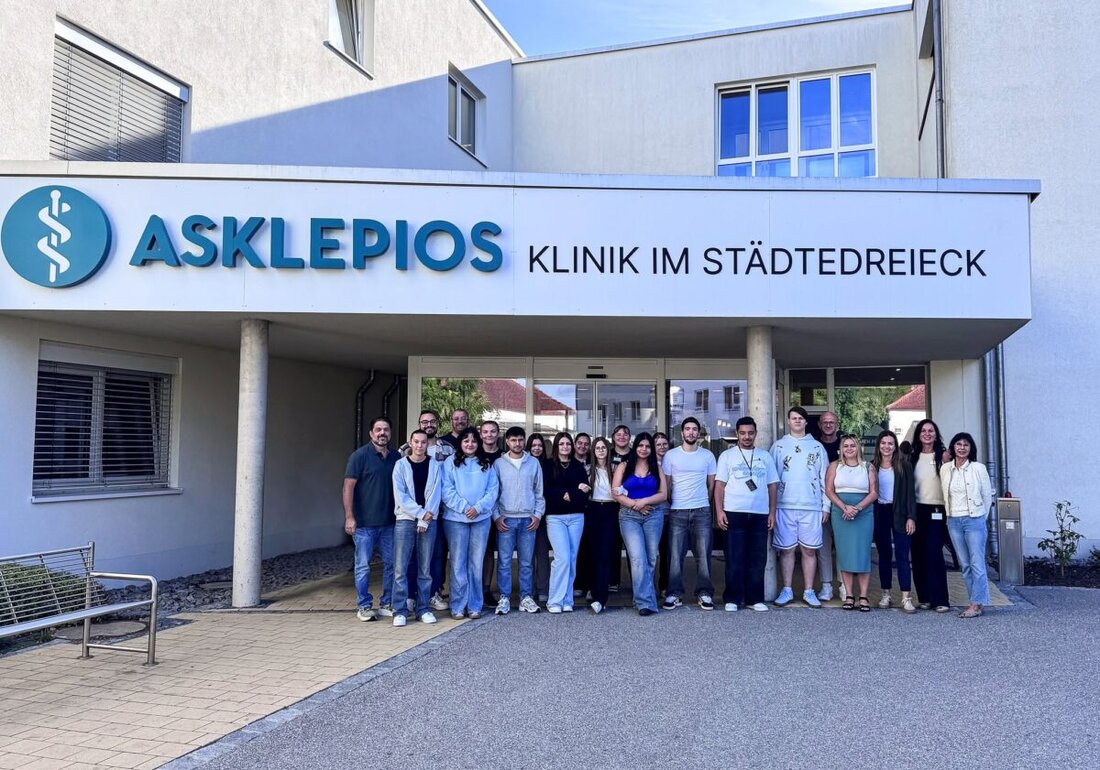 Burglengenfeld. Mit 19 neuen Auszubildenden und zwei Freiwilligen im Freiwilligen Sozialen Jahr startet die Asklepios Klinik im Städtedreieck in den Herbst und setzt auf eine gut betreute, strukturierte Ausbildung in der Pflege.