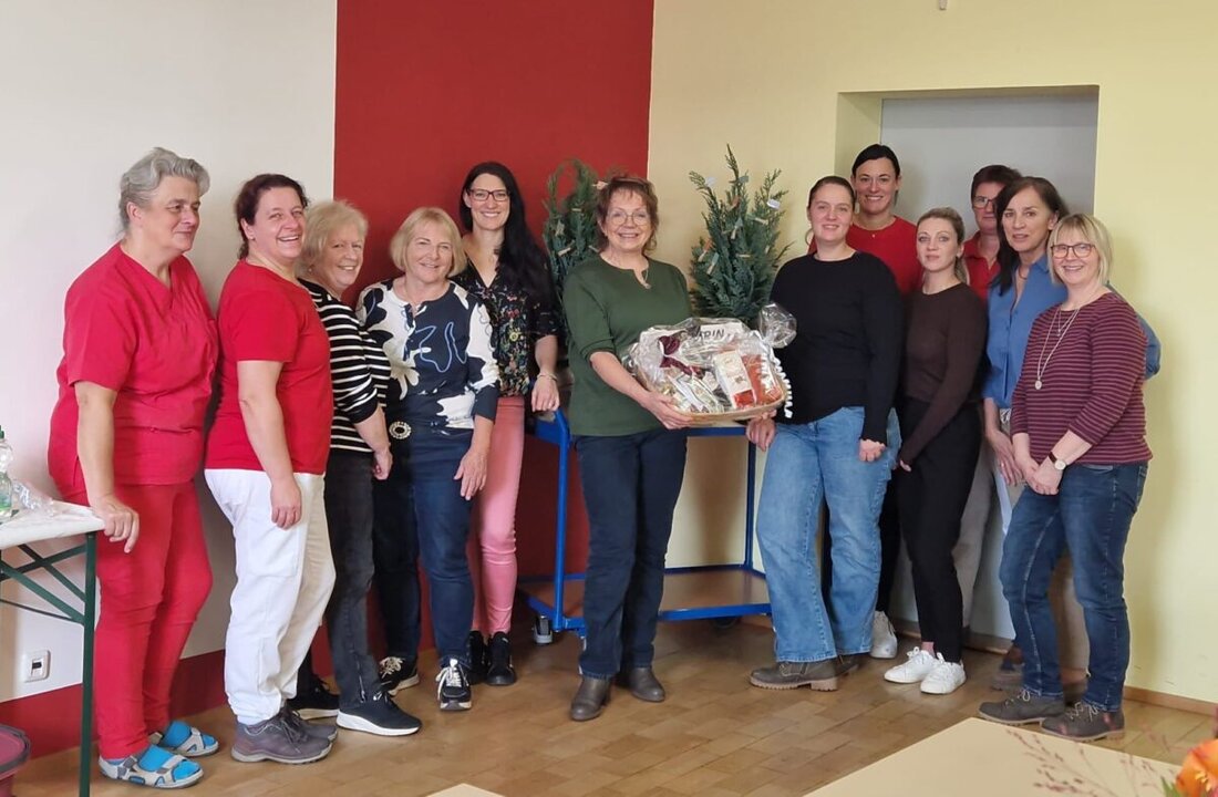Windischeschenbach. Die BRK-Hauskrankenpflege verabschiedet die langjährige Stationsleitung Rita Bogner in den Ruhestand. Kolleginnen würdigen ihr Engagement; Nachfolgerin ist Andrea Winkler.