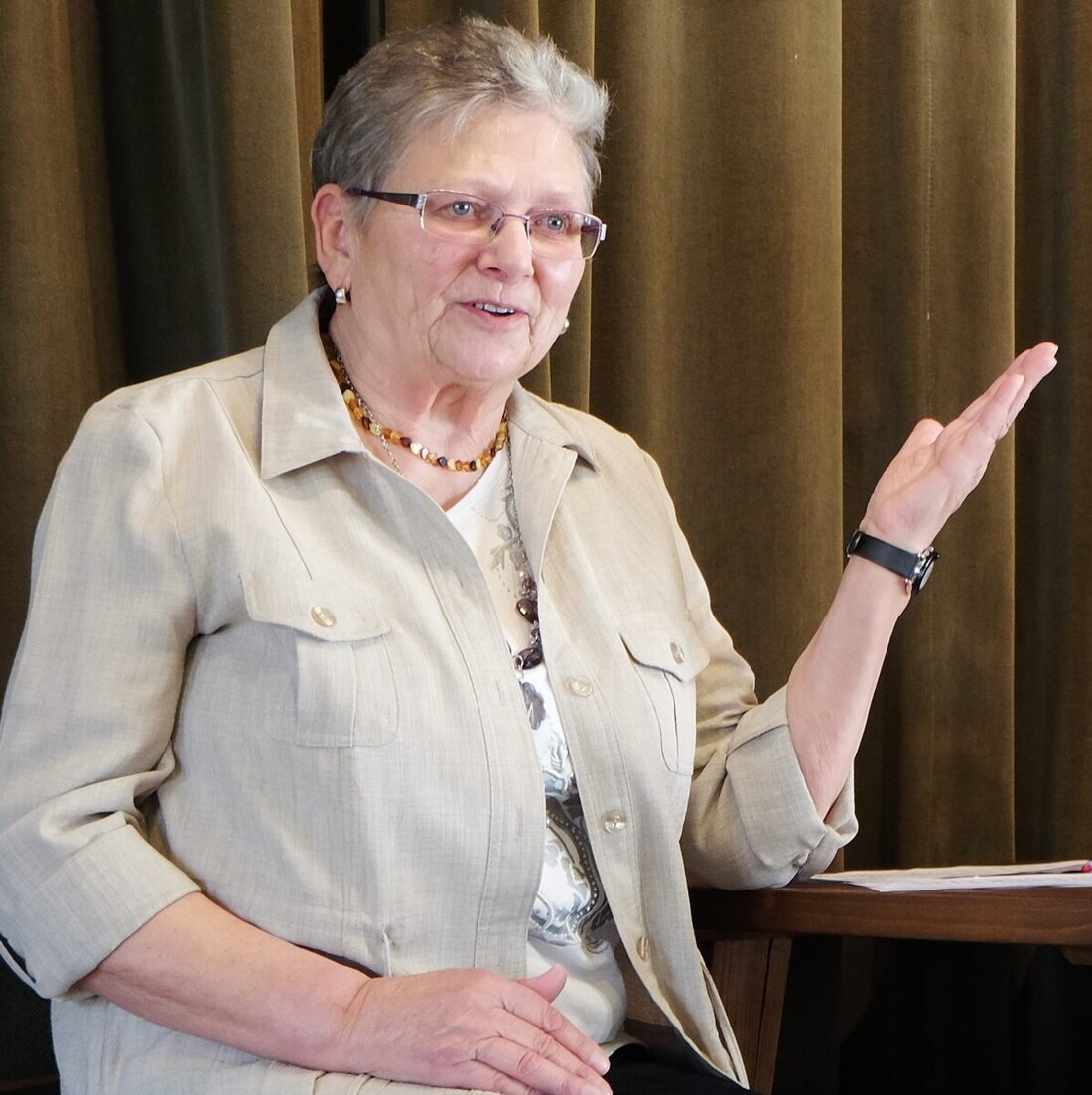 Floß. „Mein Gott, woa des schöi“. Mit diesen Worten verabschiedete sich im März 2017 Rita Kreiner als Leiterin des Katholischen Seniorenkreises, der auf Initiative des früheren Pfarrers Josef Most im Jahre 1983 gegründet wurde. 