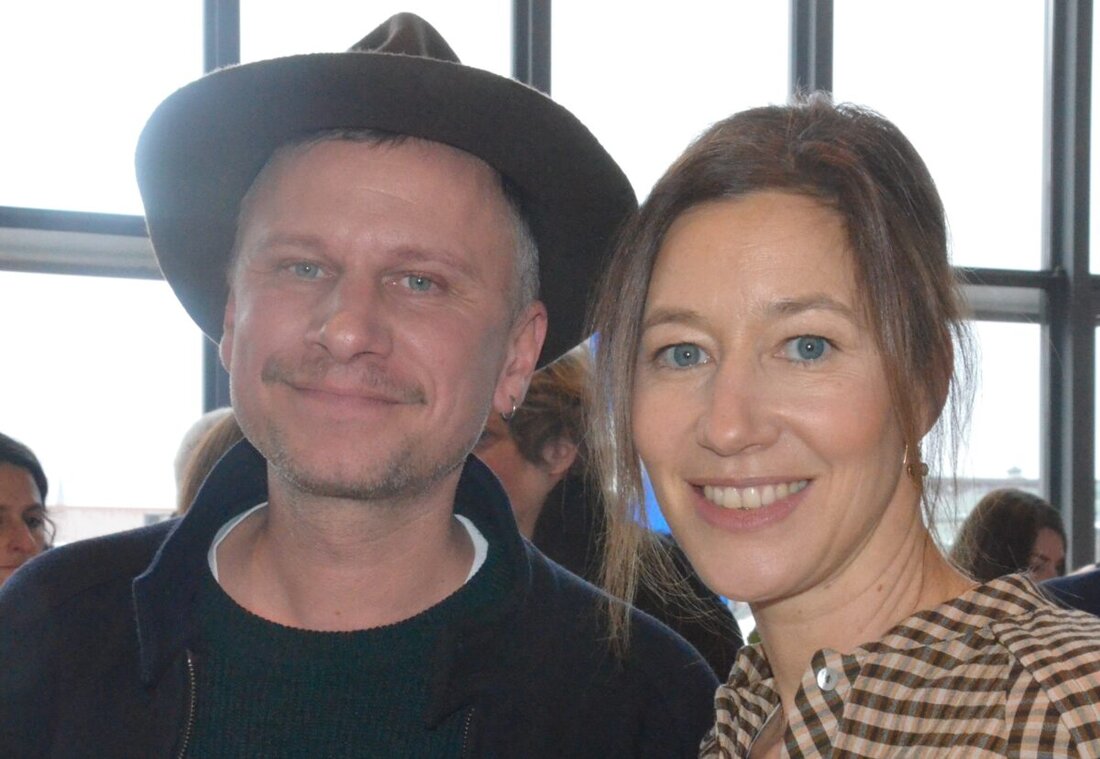 Weiden. Schauspieler Robert Stadlober erinnert sich an die Dreharbeiten zu "Schweigend steht der Wald" in Weiden. Sein neuester Film: "Schnee" - eine Mystery-Miniserie über den Klimawandel.