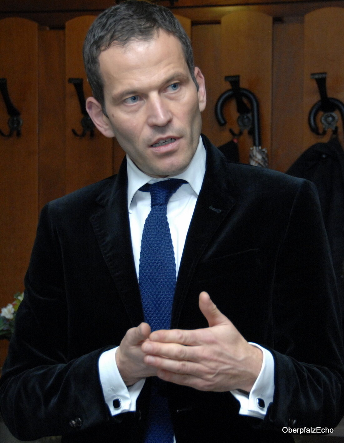 Weiden. Der Bundestagsabgeordnete Albert Rupprecht fällt in den nächsten Wochen leider aus. Er hat sich auf Anraten seines Arztes in eine Klinik begeben, um sich dort behandeln zu lassen.  Wie [&hellip;]