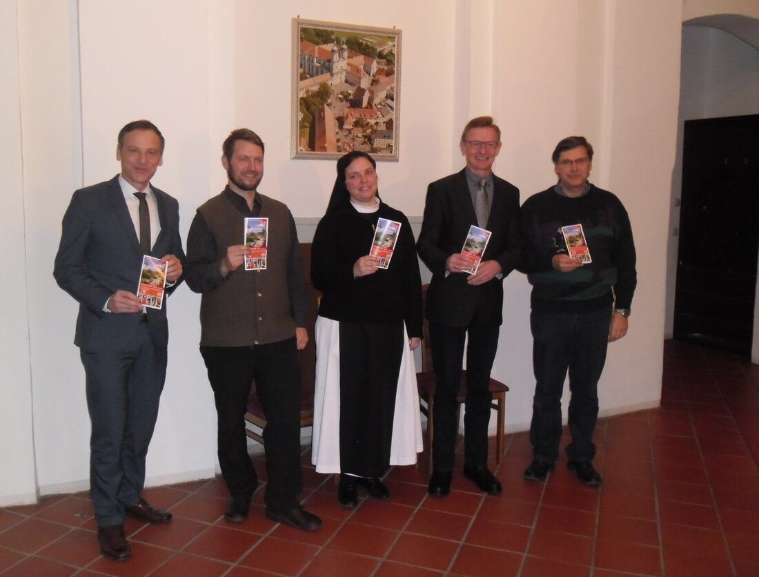 Von Carina Freundl Waldsassen. 132 Veranstaltungen umfasst das Programmangebot der Stiftung Kultur- und Begegnungszentrum Abtei Waldsassen, kurz KuBZ, im Jahr 2016. Neben Kultur, Bildung und Religion stehen vor allem auch [&hellip;]