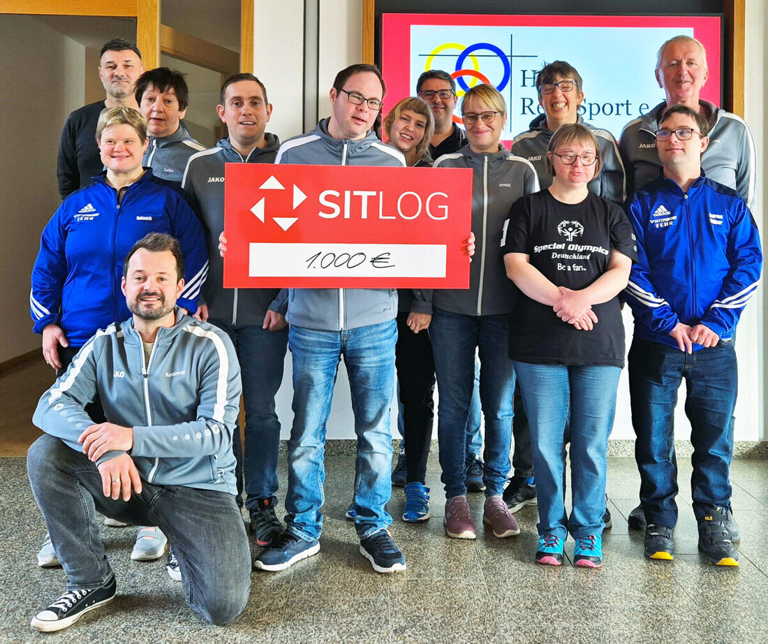 Altenstadt/WN. SITLog spendet 1.000 Euro an den RehaSportverein des HPZ Irchenrieth für die Special Olympics 2026 in Saarbrücken. Möglich machten dies Firmenlauf und Tag der offenen Tür zum 25-jährigen Jubiläum.