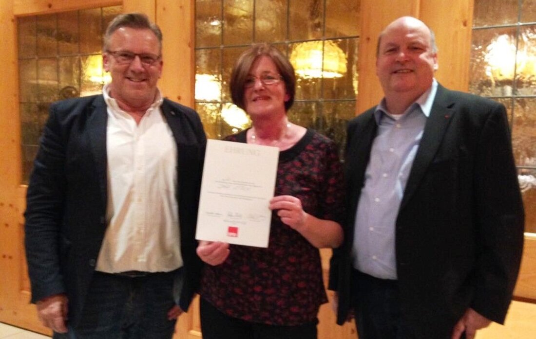 Fuchsmühl. Die Ehrung treuer Mitglieder stand im Mittelpunkt der Weihnachtsfeier des SPD-Ortsvereins im Gasthof Weißenstein. Zuvor hatte Vorsitzender Udo Fürst in seiner Ansprache über die politische Arbeit im Ortsverein referiert [&hellip;]