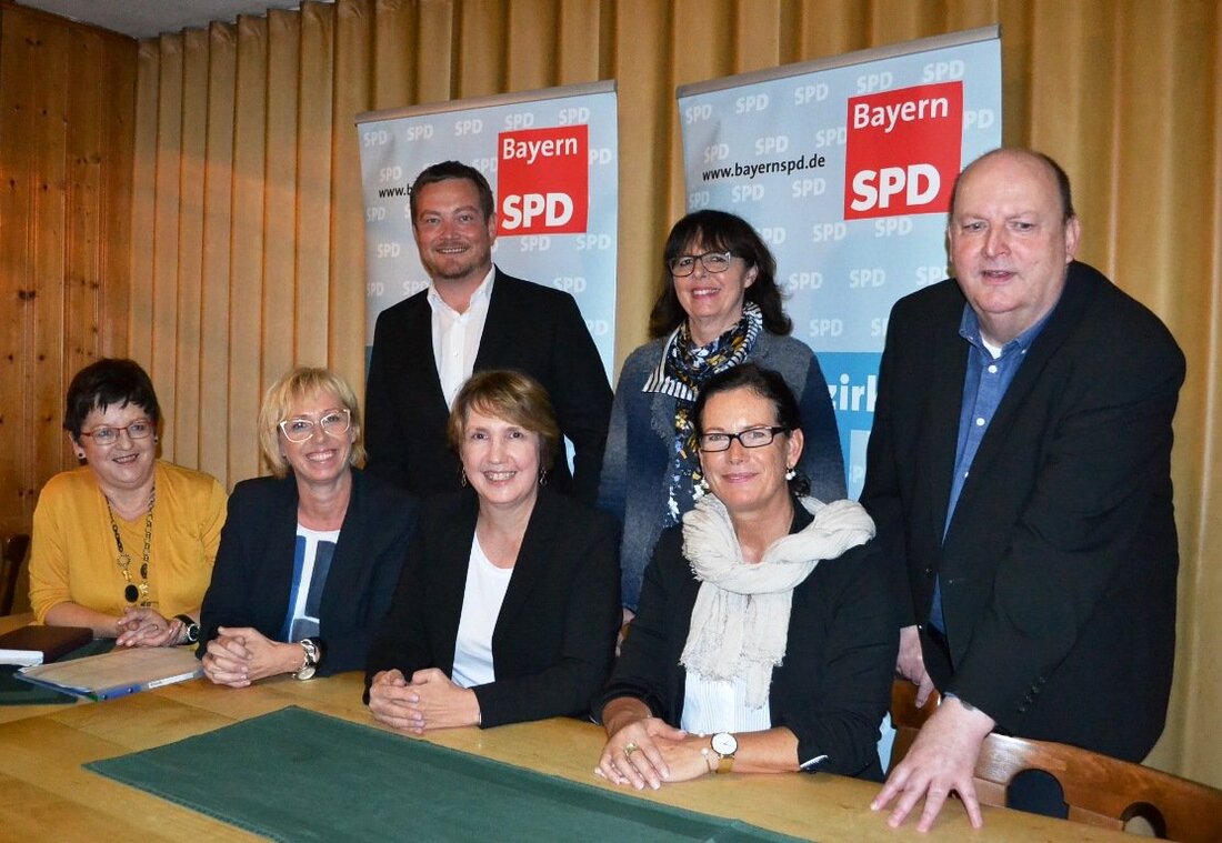 Neustadt/WN. Frauenpower im SPD-Unterbezirk Weiden-Neustadt-Tirschenreuth: Mit vier Frauen an der Spitze ziehen die Sozialdemokraten der nördlichen Oberpfalz in den Land- und Bezirkstagswahlkampf im kommenden Jahr.  Von Udo Fürst Für den Stimmkreis [&hellip;]