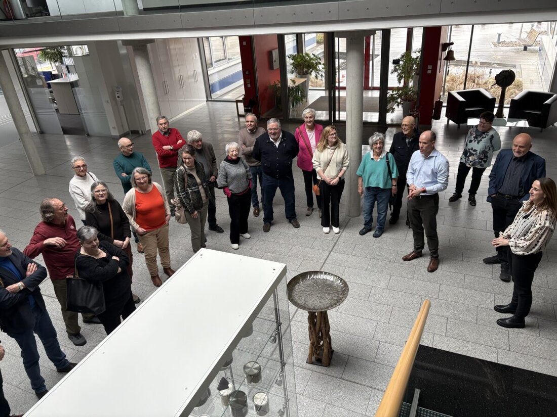Amberg-Sulzbach. SPD-Senioren besuchten den Firmensitz der MINSHIP-Gruppe in Schnaittenbach und informierten sich über die Hochseereederei. Die Ruttmanns gaben Einblicke in Flotte, Routen und Fracht.