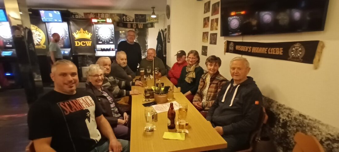 Weiden. Zum Hutza-Abend in Weiden-West diskutierten Genossen politische Themen und kommunale Fragen wurden von Stadtrat Gerald Bolleininger beantwortet. Themen wie Straßenreinigung nach dem Winter und Radwege wurden behandelt, nächster Hutza-Abend findet am 6. Mai statt.