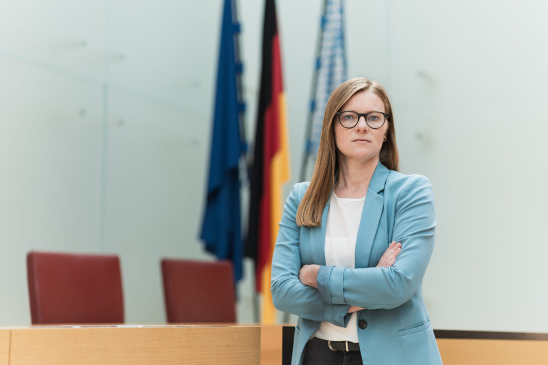 Weiden. SPD-Abgeordnete Nicole Bäumler fordert für 2027 mindestens 400.000 Euro für die ME/CFS-Ambulanz am Universitätsklinikum Regensburg. Ohne gesicherte Anschlussfinanzierung komme der Aufbau nicht voran.