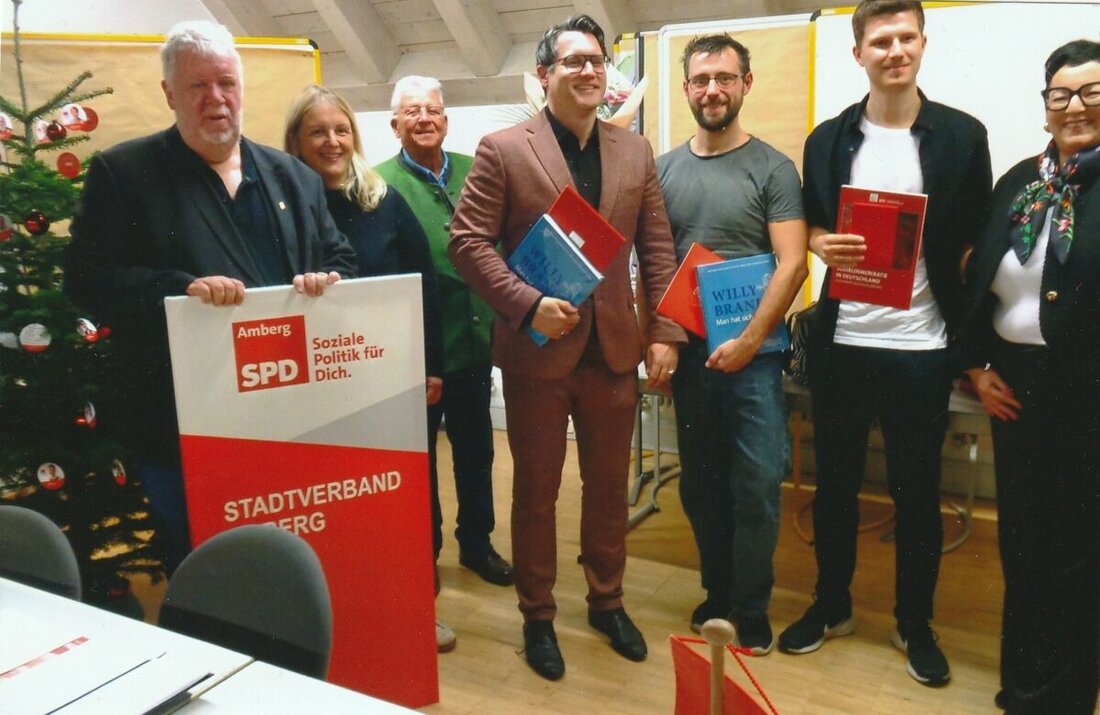 Amberg. Unter dem Leitmotiv „Amberg kann mehr!“ hat die SPD Amberg im Rahmen ihrer Stadtverbandskonferenz am 10. Dezember 2025 im Gewerkschaftshaus Amberg ihre inhaltlichen Schwerpunkte für die Kommunalwahl 2026 vorgestellt. 