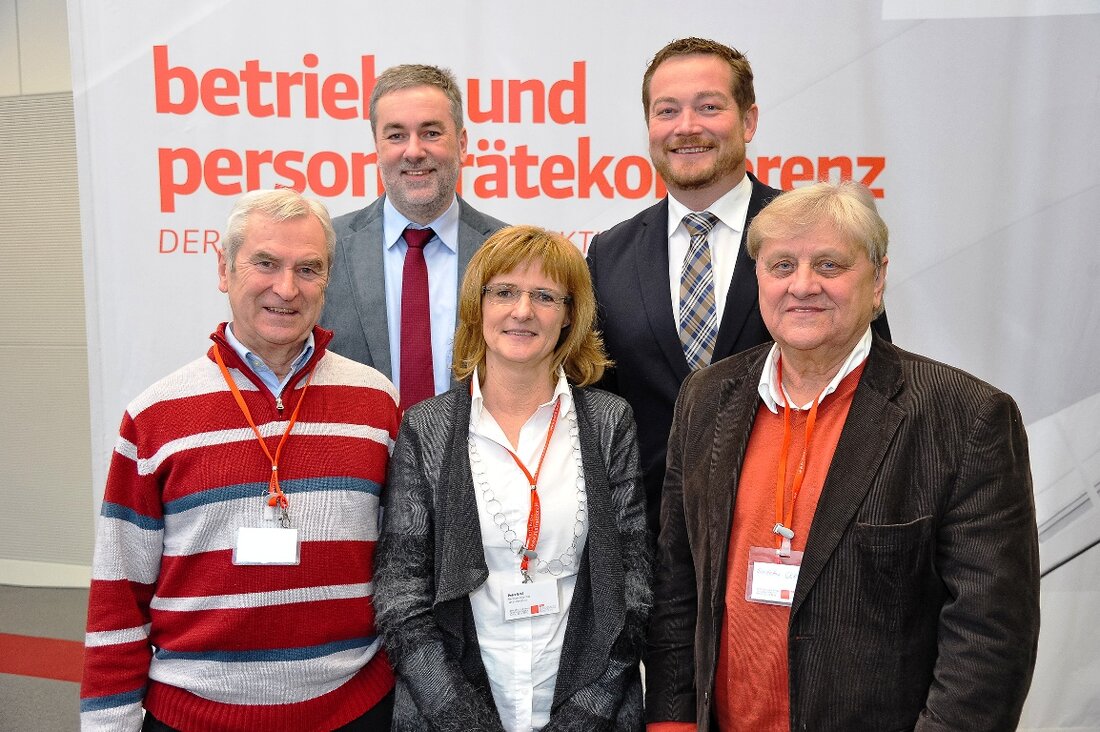 Weiden/Berlin. Direkter Austausch mit der Bundesozialministerin: Betriebsräte aus Weiden, Windischeschenbach und Altenstadt debattieren über die Rente mit Andrea Nahles. „Seit 23 Jahren veranstaltet die SPD-Bundestagsfraktion die Betriebsrätekonferenz im Deutschen Bundestag, weil [&hellip;]