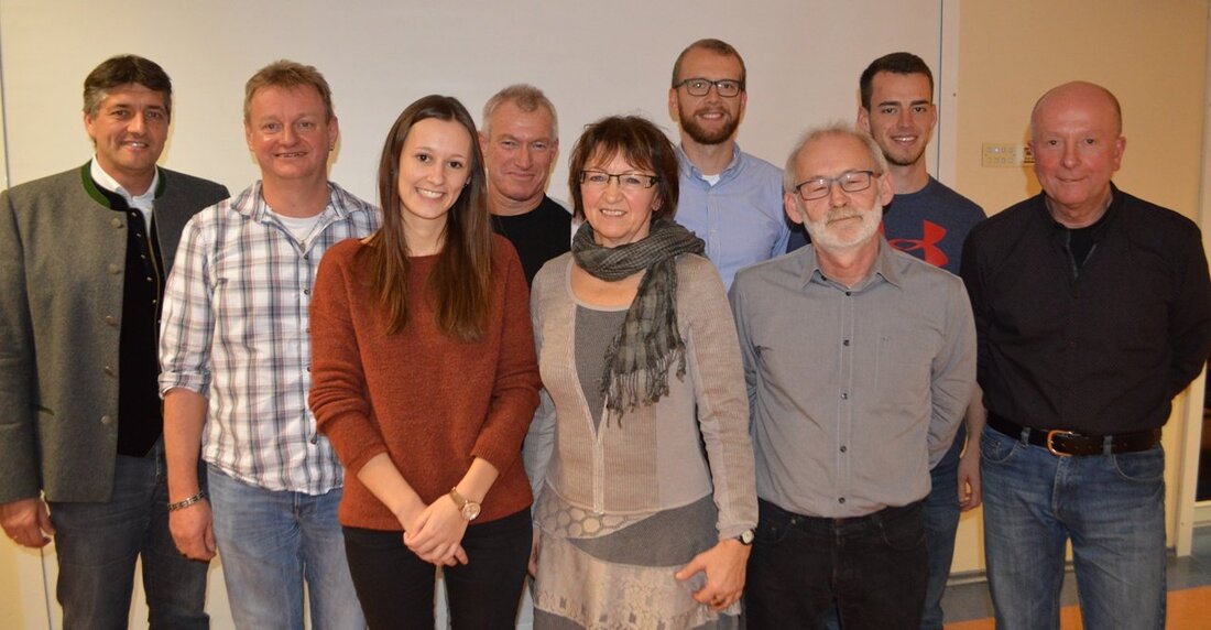 Grafenwöhr. Beim SV Grafenwöhr ist immer Bewegung angesagt. Für das neue Vereinsjahr stehen sogar ganz besondere Veränderungen an: Verhandlungen mit einem neuen Wirt für die Sportparkgaststätte und ein neues Konzept für [&hellip;]