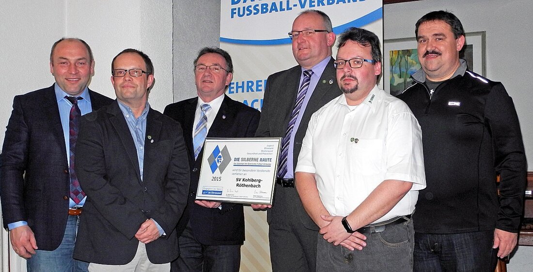 Kohlberg. Die Silberne Raute des Bayerischen Fußball-Verbandes (BFV) ist eine Auszeichnung für exzellente Arbeit in den Bereichen Ehrenamt, Jugendförderung, Breiten-und Spitzensport und Prävention. Mit dieser Verleihung macht der Verein nach [&hellip;]