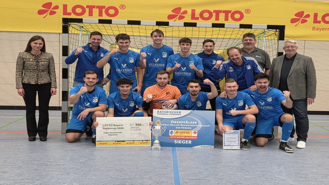 Wackersdorf. Beim LOTTO Bayern Hallencup stoppt der SV Schwarzhofen die Siegesserie der SpVgg Pfreimd und holt den Titel. Im Finale fällt das eins zu null gegen die (SG) SV Diendorf erst 37 Sekunden vor Schluss; 500 Fans jubeln.