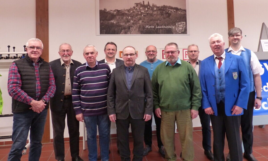 Leuchtenberg. Die Sängergruppe Floß hielt ihre Jahreshauptversammlung ab. Gastgeber war der MGV „Liederkranz“; Berichte, Wahlen und viel Lob prägten den Abend im Sängerkreis Nord-Oberpfalz des Fränkischen Sängerbundes.