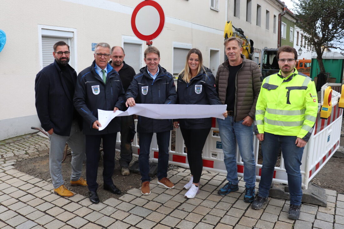Tirschenreuth. Die Sanierung der Burgstraße schließt bald ab, inklusive Kanal- und Wasserleitungssanierung.