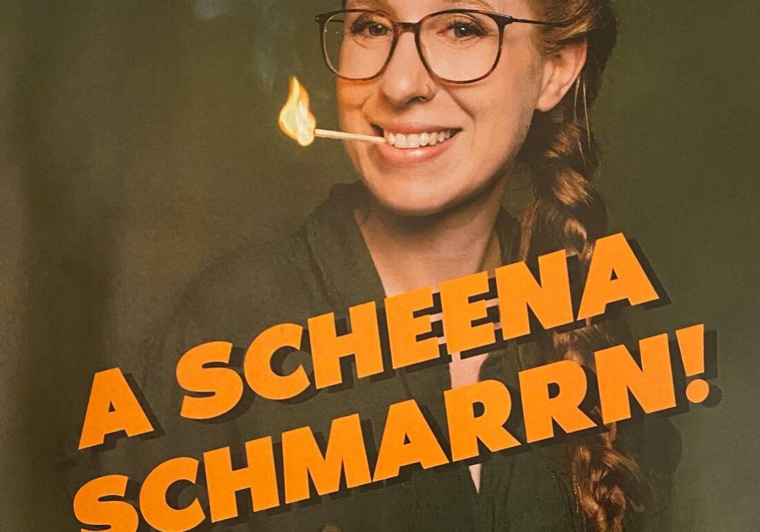 Falkenberg. Das Musikkabarett "A scheena Schmarrn!" von Sara Brandhuber, präsentiert von Forum Falkenberg-Freunde der Burg, findet am 18. Mai 2025 im Veranstaltungs- und Tagungszentrum der Burg in Falkenberg statt. Tickets sind unter okticket.de erhältlich.