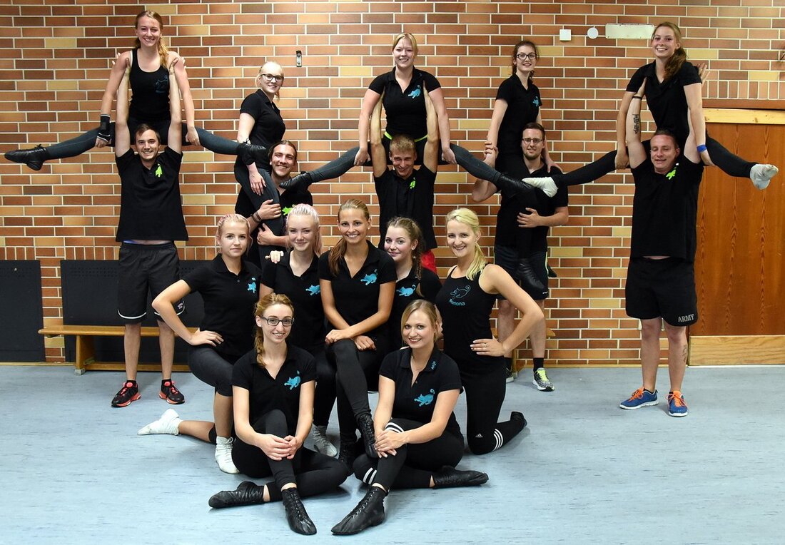 Neustadt/WN. Akkuratesse und Synchronizität stehen bei der Prinzengarde im Fokus, Action und Humor bei den Darbietungen der Männer vom Elferrat. Eine bewährte Formation des Vereins Neustädter Faschingszug mit neuer Besetzung [&hellip;]