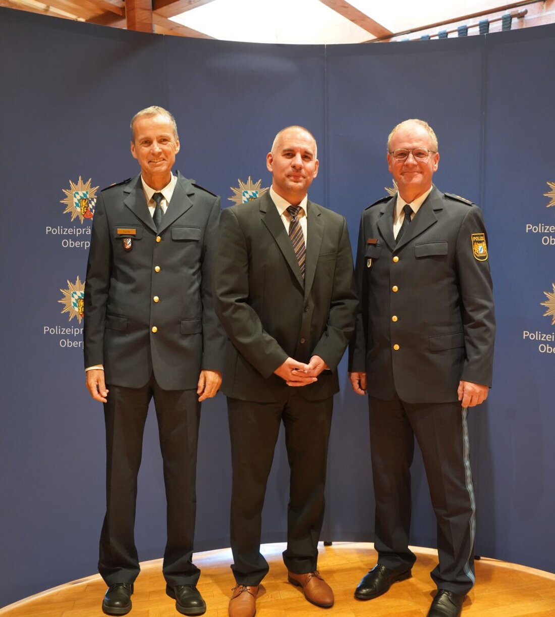 Weiden. Zwei Jahre lang stand Thomas Hecht an der Spitze der Polizeiinspektion Weiden. Jetzt wechselt der 54-Jährige zur Grenzpolizeidirektion nach Passau. Sein Nachfolger ist in Weiden bestens bekannt: Andreas Schieder, bisher Leiter der Kriminalpolizeiinspektion Weiden.