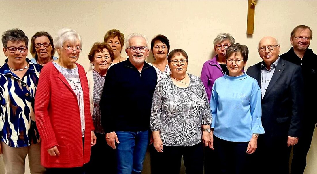 Schirmitz. Mitglieder der Pfarrei-Senioren Schirmitz trafen sich zur Jahreshauptversammlung, dankten für vergangenes Engagement und blickten optimistisch in die Zukunft. Ein Diavortrag über Frühlingsblumen und die Wahl neuer Kassenrevisoren prägten das Treffen.
