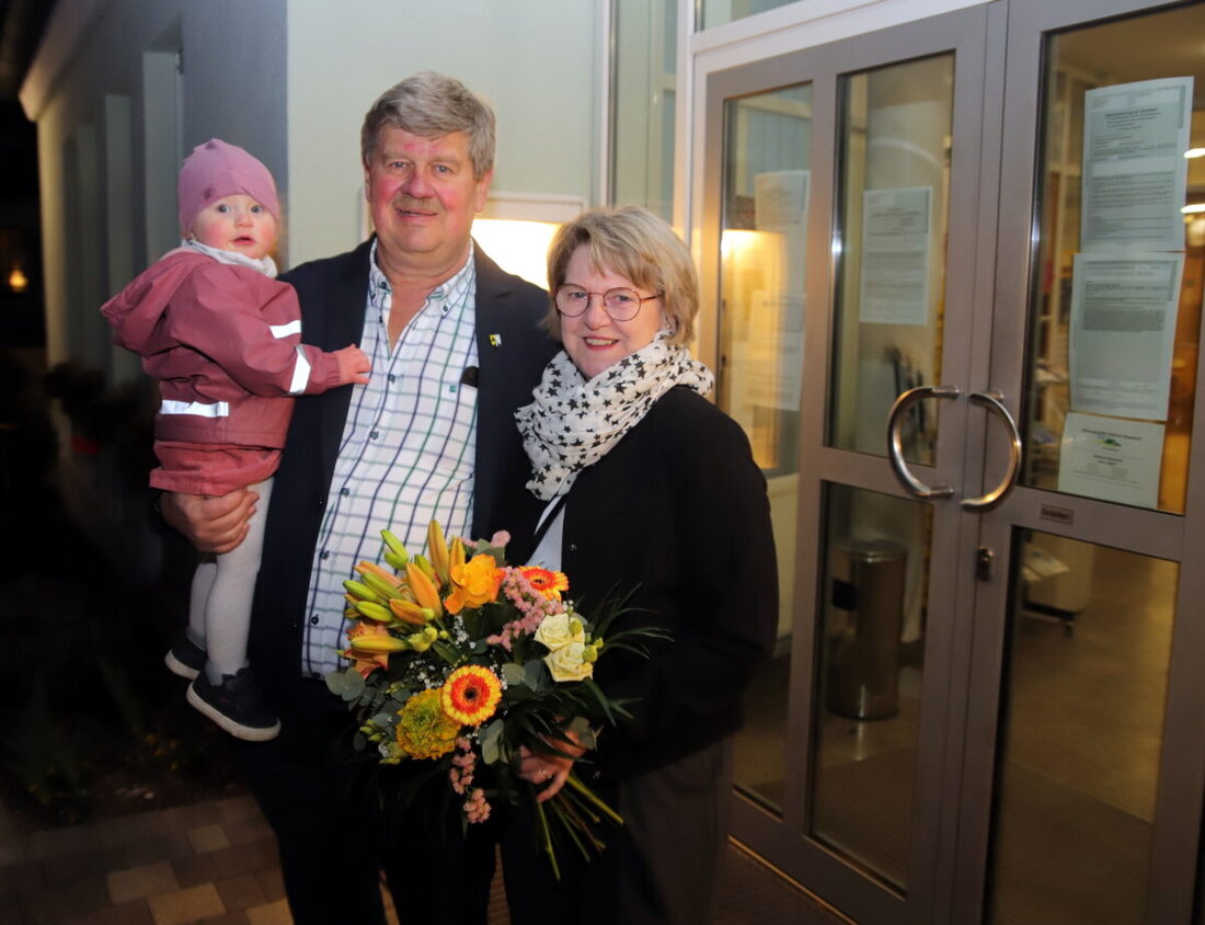 Etzenricht. Amtsinhaber Martin Schregelmann (63 Jahre) von der CSU bleibt weiter im Amt, das er 2012 übernommen hat. In der Stichwahl am Sonntag sprachen ihm 513 Bürgerinnen und Bürger aus Etzenricht das Vertrauen aus. 