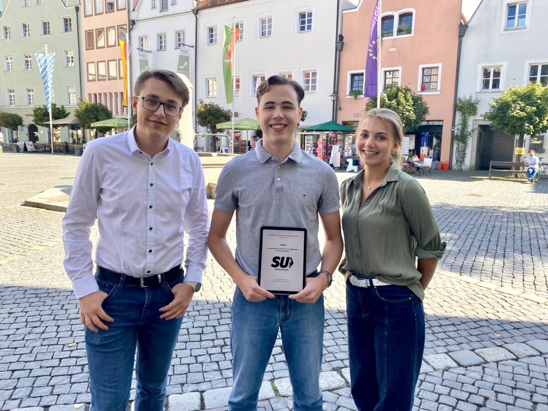 Weiden. SU Weiden/Neustadt beantragt ein Social-Media-Verbot für Kinder unter 13 und die Abschaffung des begleiteten Trinkens für 14- und 15-Jährige, wozu Anträge am 13. September beraten werden.