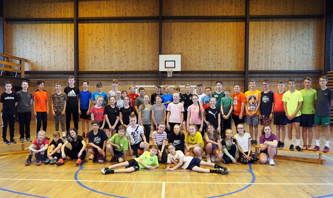 Neustadt/WN. Bereits zum siebten Mal trafen sich Schüler der Partnerschulen aus Sokolov und Neustadt mit ihren Lehrern Dr. Irene Birner und Wilhelm Merkl zu einer Sport- und Kulturbegegnung. Der zweieinhalbtägige [&hellip;]