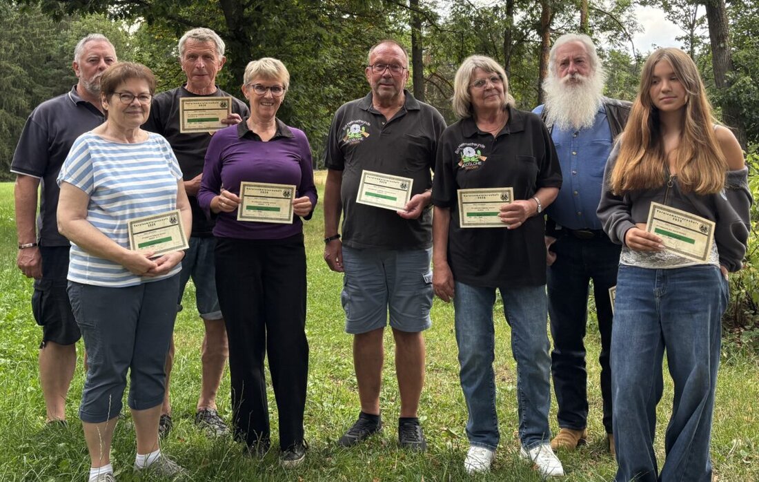 Weiden. Bei den Vereinsmeisterschaften der Heimatfreunde Mooslohe wurden die treffsichersten Schützen ausgezeichnet. Das beste Blattl erzielte Hans Bergler mit einem 3,9-Teiler, in der Jugend siegten Marie Stock und Samuel Witt.