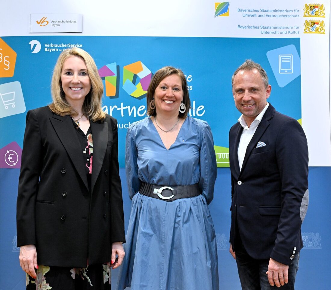 Nordoberpfalz. Lobkowitz-Realschule Neustadt und Private Berufsschule Grafenwöhr als „Partnerschulen Verbraucherbildung Bayern 2024/25“ ausgezeichnet, letztere erhält eine Prämie.