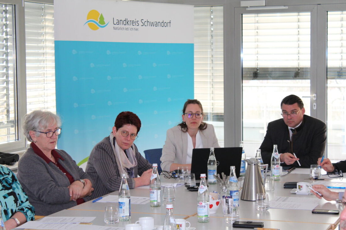 Schwandorf. Das Entscheidungsgremium der LAG Regionalentwicklung bewilligt Projekte zur Förderung aus LEADER-Mitteln, darunter Tourismus, Technikbildung und Sportinfrastruktur. Projektkosten variieren zwischen knapp 92.000 € und 540.000 €.