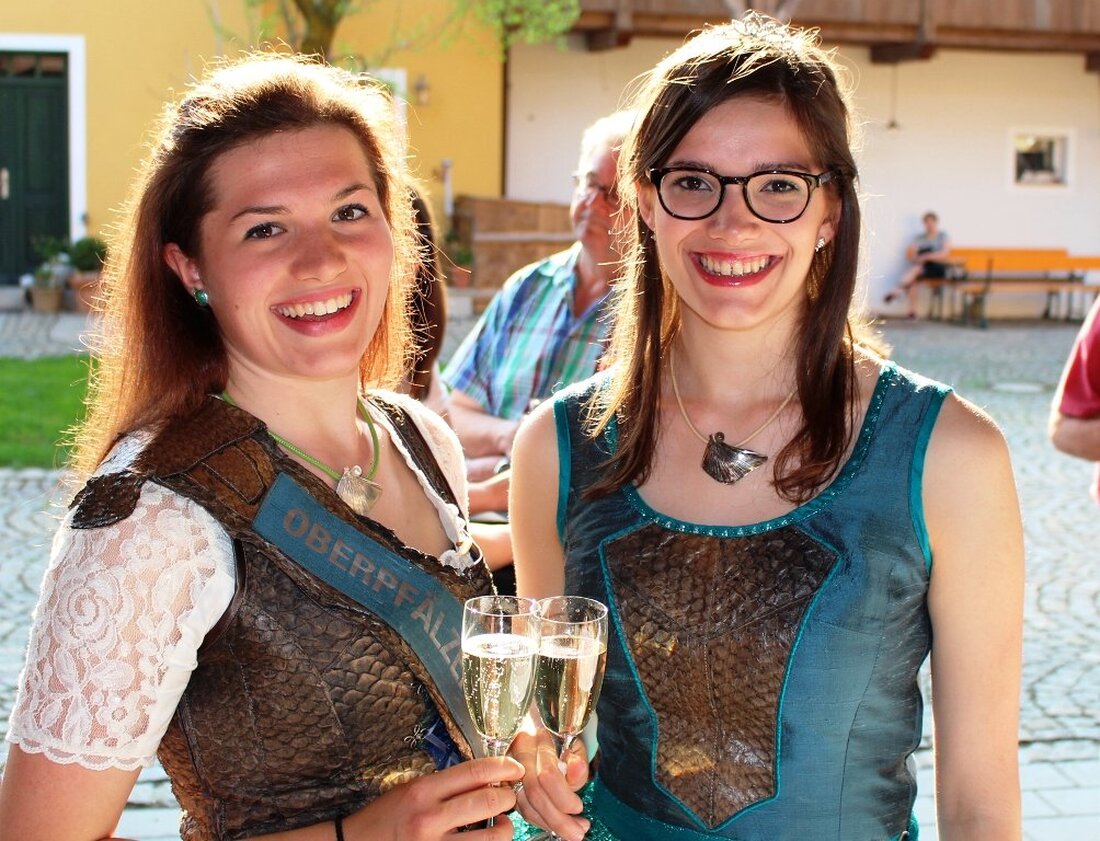 Tirschenreuth/Kleinsterz. Das Land der 1.000 Teiche hat eine neue Teichnixe! Sophia Bächer hat bei der feierlichen Veranstaltung auf dem Fischhof Beer in Kleinsterz das Amt von ihrer älteren Schwester Lena [&hellip;]