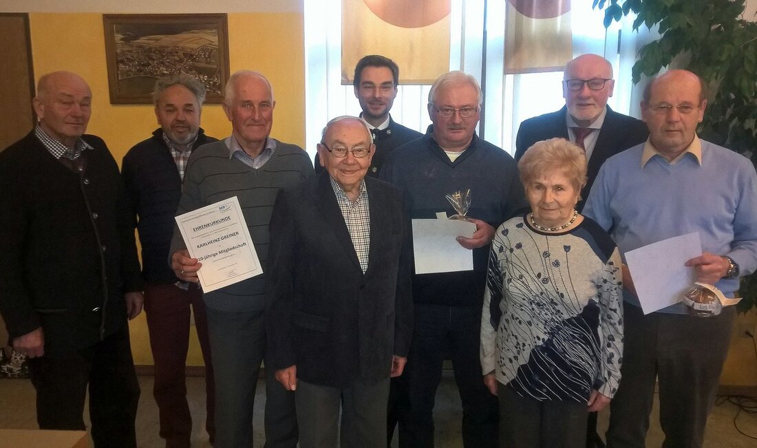 Mantel. Auf ein ereignisreiches Jahr blickte der Kreisverband der Senioren Union Neustadt/WN in der Manteler Mehrzweckhalle zurück. „Leider sind in diesem Jahr einige Mitglieder für immer von uns gegangen“, bedauerte [&hellip;]