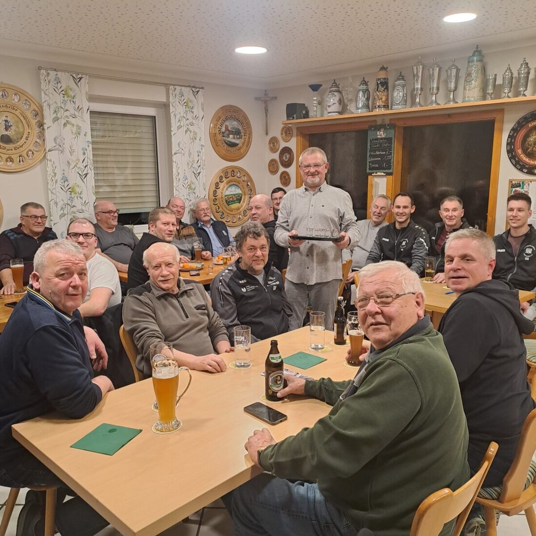 Weihern. Bei den Eichelbachschützen endete am Freitag das letzte Seniorenschießen des Jahres 2025. Im Mittelpunkt standen Geselligkeit, Geschichten und Spaß; weiter geht es im Schützenheim am 9. Januar 2026.