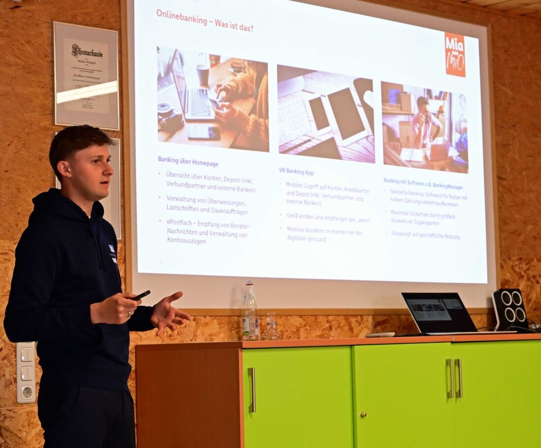 Oberviechtach. Im Mehrgenerationentreff der AWO informierte ein vhs-Vortrag über sicheres Onlinebanking und modernes Bezahlen. Tim Zinkl und Josef Karl von der VR Bank erläuterten Sicherheitsaspekte, Phishing und Wero.