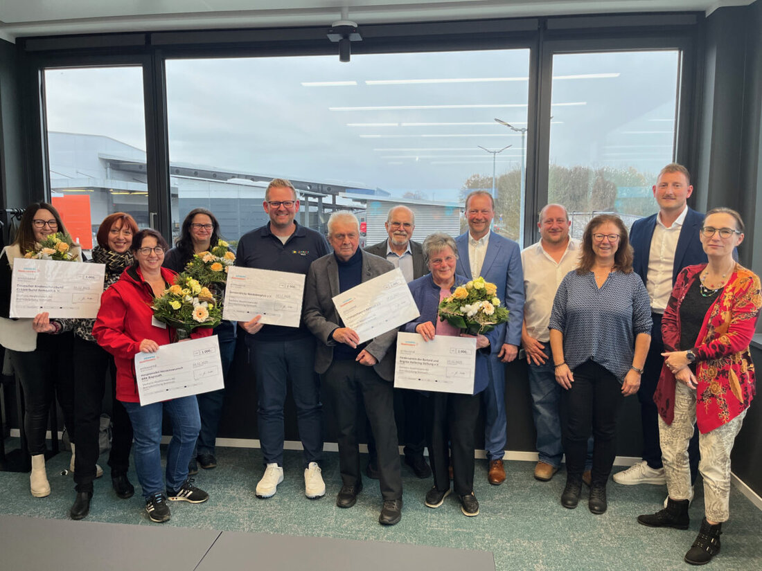 Kemnath. Siemens Healthineers hat zur Weihnachtsspendenübergabe fünf regionale Vereine bedacht und je 1.000 Euro überreicht. Damit würdigt der Standort das Engagement und stärkt Familien in der Region.