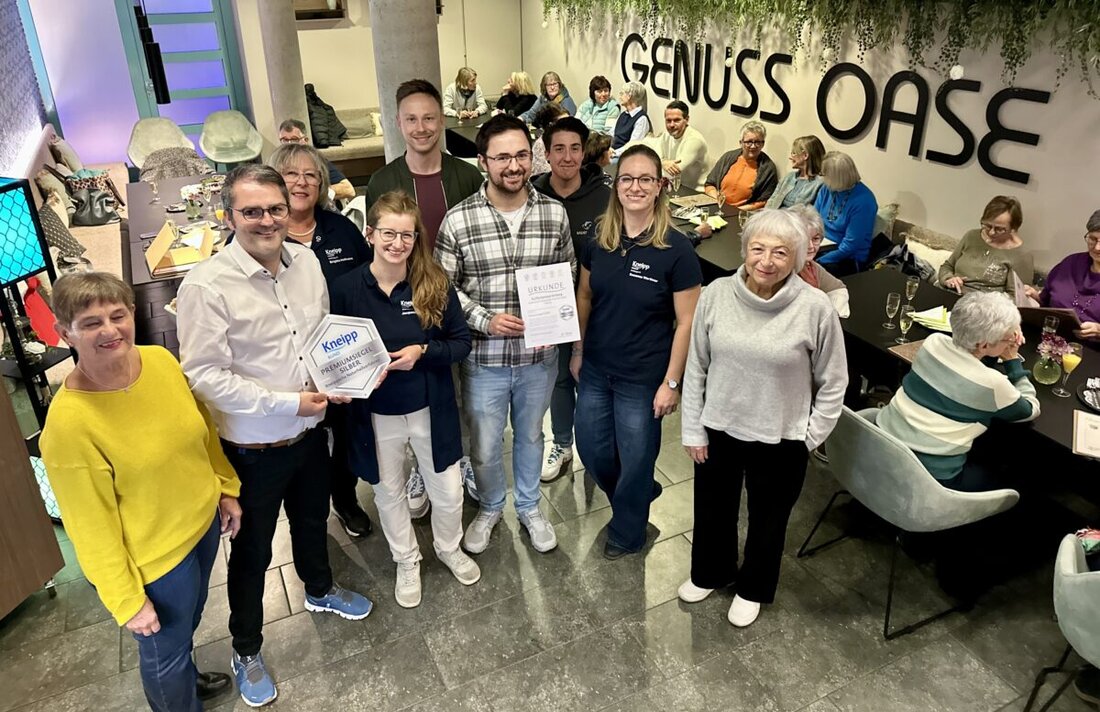 Amberg. Der Kneipp-Bund e. V. hat das Kurfürstenbad Amberg mit dem Premiumsiegel Silber ausgezeichnet. Diese Anerkennung unterstreicht die bisherigen Leistungen und das Engagement des Kurfürstenbades beziehungsweise des Kufü-Teams. 