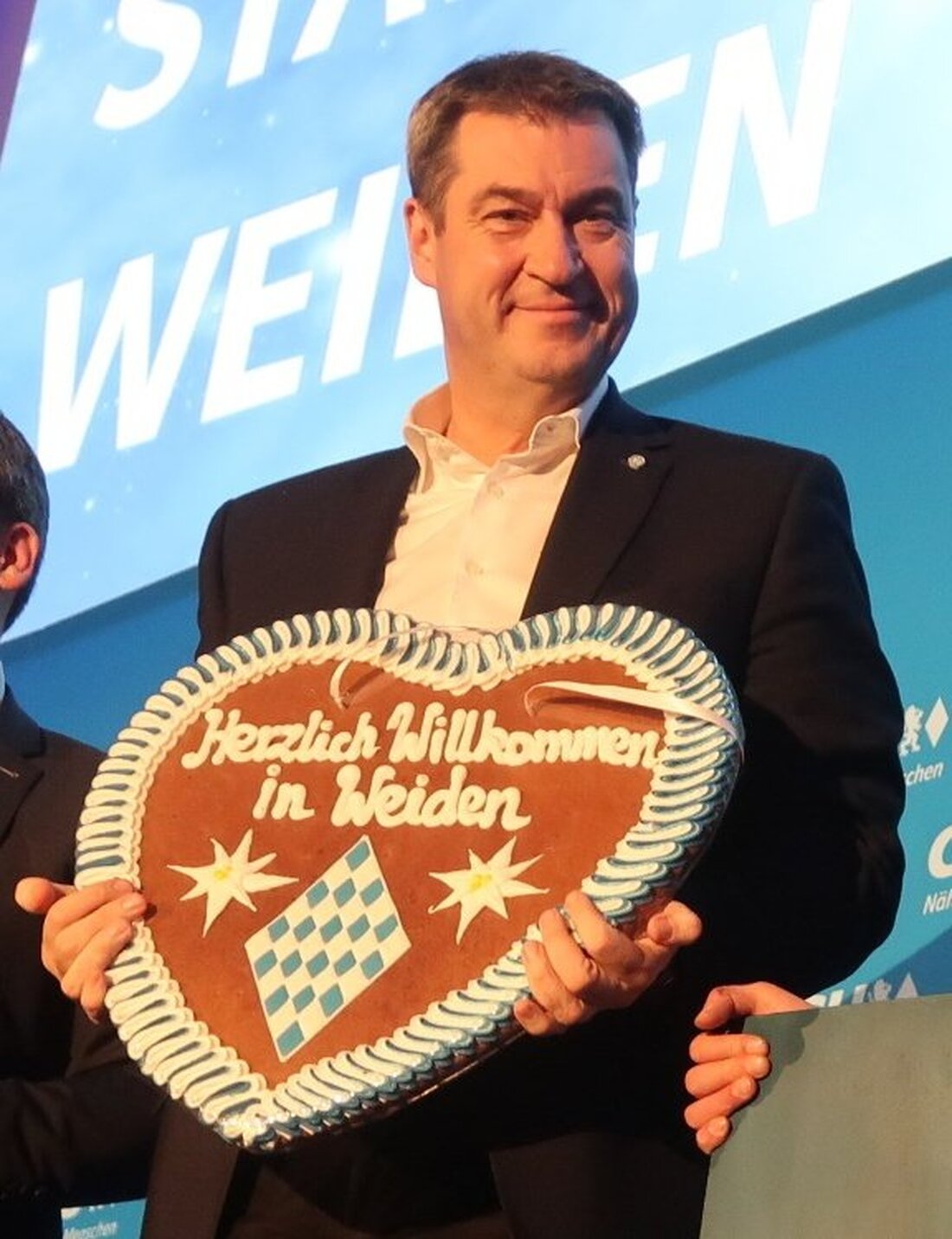 Nordoberpfalz. Das Landesamt für Finanzen kommt nach Weiden und sorgt so für rund 300 neue Arbeitsplätze in der Nordoberpfalz. Das verkündete Ministerpräsident Markus Söder heute in seiner Grundsatzrede bei der [&hellip;]
