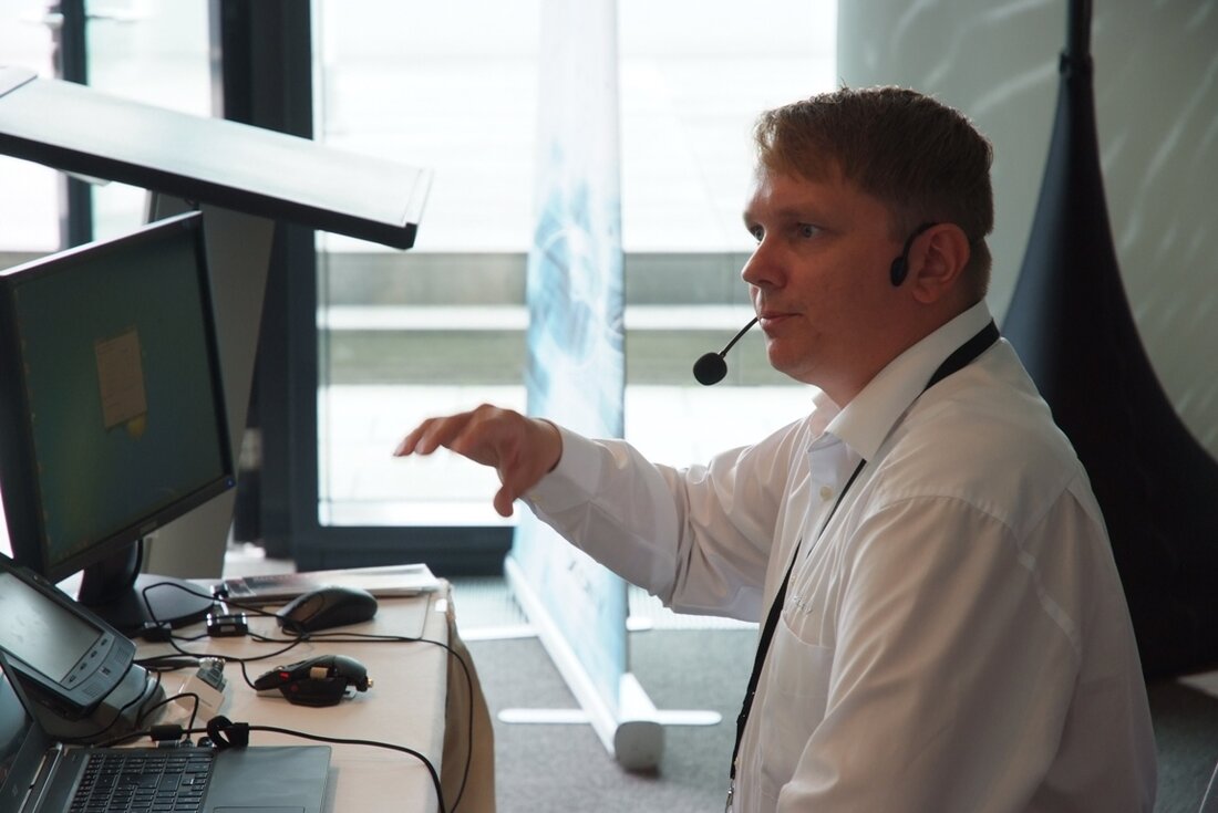 Weiden. Die Software Entwicklerkonferenz XDEVCON zieht von Frankfurt nach Weiden um und findet heuer erstmals vom 18. bis 20. Oktober 2016 in der Max-Reger-Halle in Weiden statt. Seit 6 Jahren wird [&hellip;]