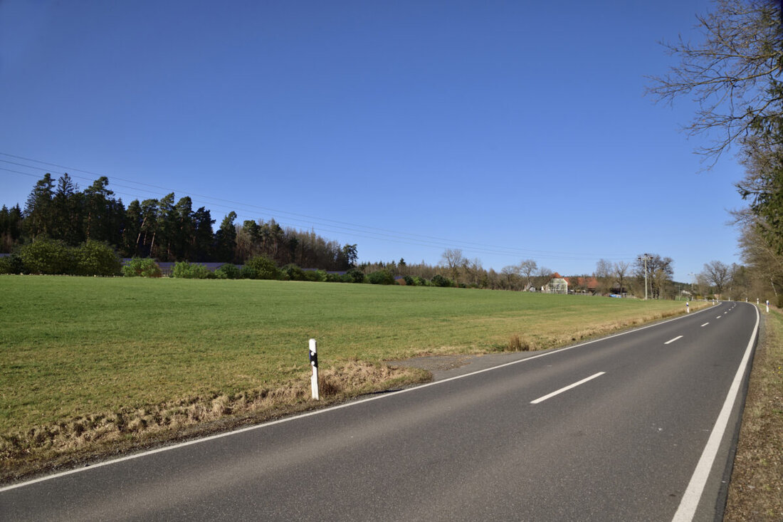 Weiherhammer. Ein 6,5-Hektar großer Solarpark ist in der Planung beschlossen worden, mit einer Leistung von circa 7,6 Megawatt. Die Einnahmen für die Gemeinde könnten bis zu 1,3 Millionen Euro betragen.