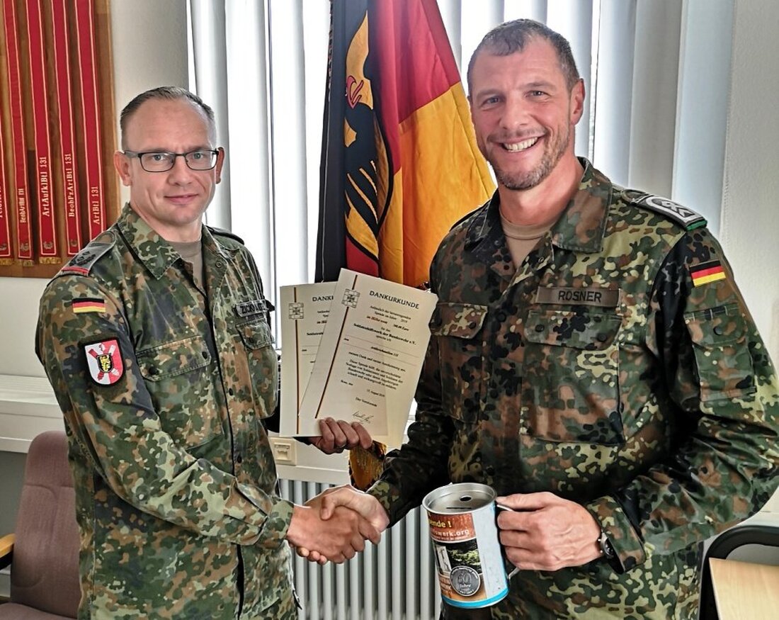 Weiden. Soldaten die unverschuldet in Not geraten, können auf die Unterstützung ihrer Kameraden bauen.  Volle Spendendosen sollen schnell Hilfe leisten: In allen Dienststellen in der Kaserne haben Soldaten, aber auch [&hellip;]