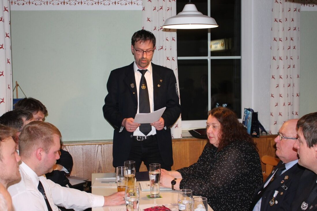 Burkhardsreuth. Die Soldatenkameradschaft trotzt dem Trend: 2025 kamen zwölf neue Mitglieder, nun zählt sie 107. Rekordspende von 1.312,88 Euro, Schießerfolge, bestätigte Führung und Ehrungen; Kreisversammlung am 25. September.