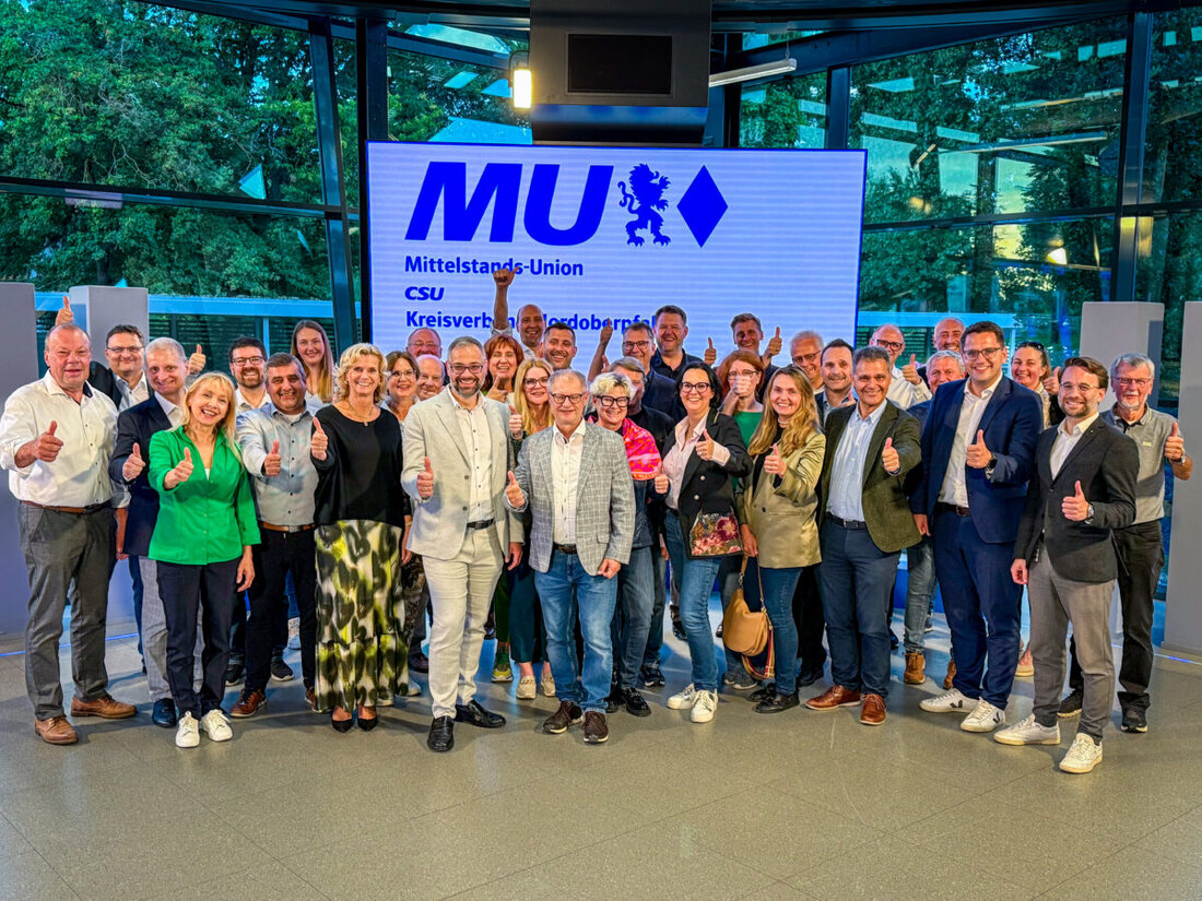 Weiherhammer. In den Räumen der LUCE Stiftung der BHS fand am 30. Juli das gemeinsame Sommerfest der Mittelstands-Union (MU) der Kreisverbände Tirschenreuth und Nordoberpfalz statt. Die Veranstaltung knüpfte an die noch junge, aber bereits fest etablierte Tradition des Sommerfestes an und bot den zahlreichen Gästen eine Plattform für Austausch, Vernetzung und aktuelle politische Diskussionen.