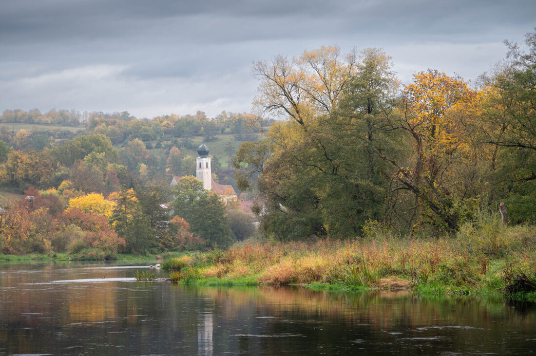 Burglengenfeld. Ab dem 25. März 2026 laden das Volkskundemuseum und die Fotoamateure Teublitz zur Sonderausstellung „Heimat im Fokus“ ein. Die Eröffnung ist am 24. März 2026 um 19 Uhr.