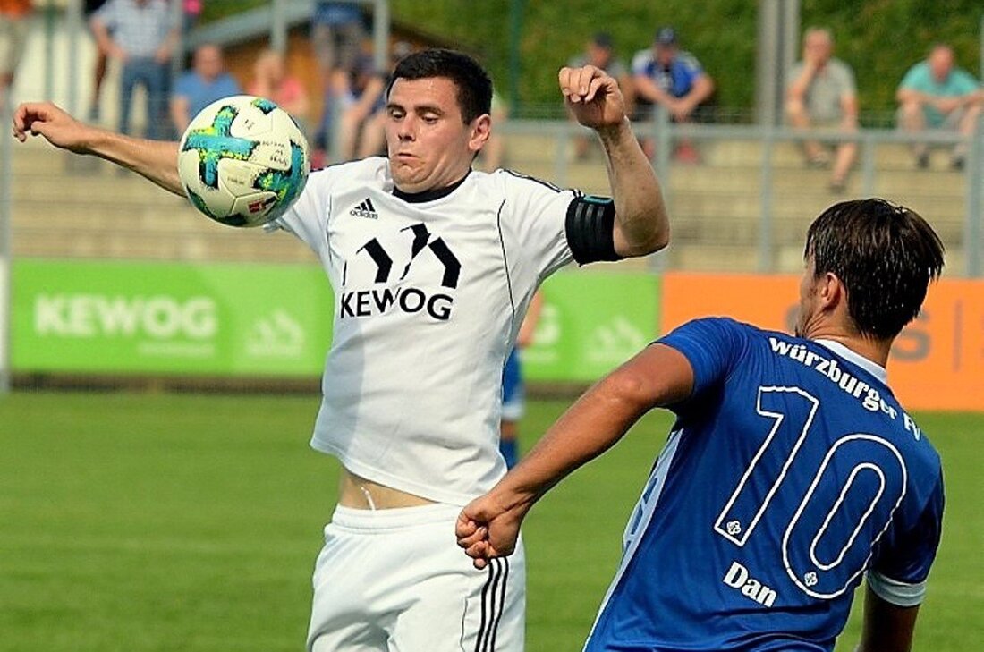 Weiden. Schön war es nicht, aber immerhin zum Teil von Erfolg gekrönt: Die Bayernliga-Fußballer der SpVgg SV Weiden haben am Samstag in ihrem Heimspiel einen weiteren wichtigen Punkt im Kampf [&hellip;]