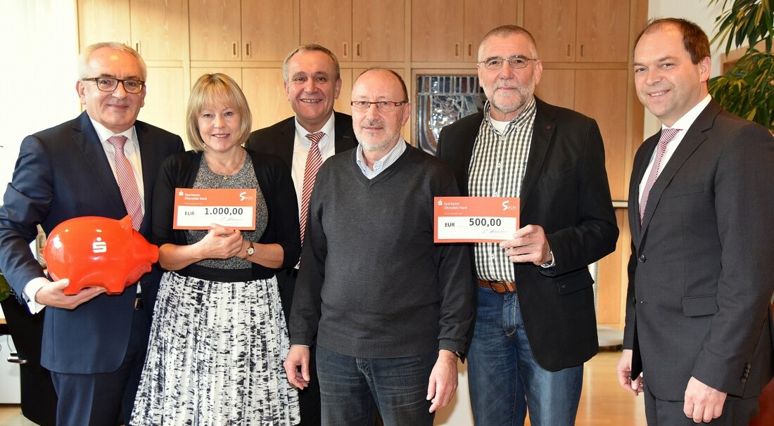 Weiden. Die Sparkasse Oberpfalz Nord setzt auch in diesem Jahr ihre Tradition fort und unterstützt gemeinnützige Projekte und Einrichtungen mit karitativem und sozialem Charakter, aber auch Vereine, Verbände und Institutionen [&hellip;]