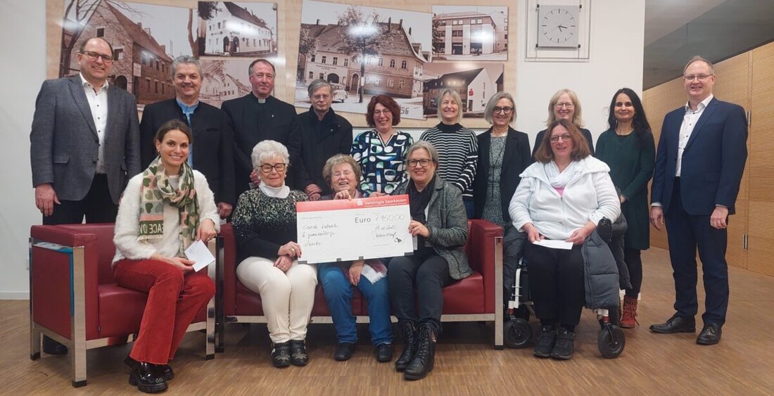 Vohenstrauß. Die Sparkasse unterstützt mit einer Spende von 7.950 Euro lokale Vereine und Institutionen in Vohenstrauß für soziale, kulturelle und gemeinnützige Zwecke.
