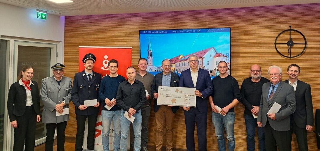 Die Sparkasse Oberpfalz Nord fördert auch 2024 gemeinnützige Projekte im Landkreis Tirschenreuth, insgesamt wurden 9.950 € an Vereine und Institutionen verteilt. Die Unterstützung gilt Kunst, Kultur, Umwelt, Sozialem und Sport, mit einem Fokus auf Nachhaltigkeit.