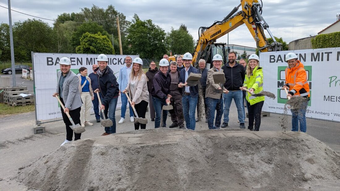 Tirschenreuth. Die Kläranlage der Kreisstadt wird saniert: Erster Bürgermeister Hans-Peter Schärl gab den Startschuss. Der erste Bauabschnitt kostet rund zehn Mio. Euro, dauert circa zwei Jahre und wird mit etwa 2,5 Mio. Euro gefördert.
