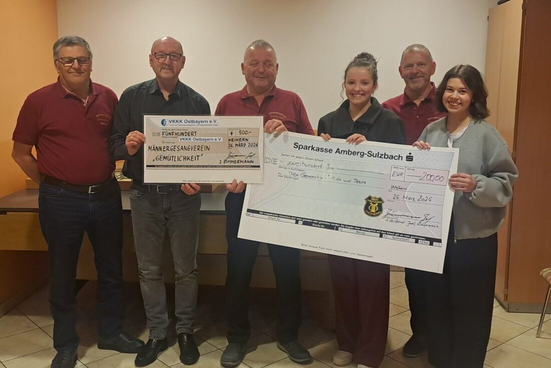 Weihern. Der Männergesangverein Gemütlichkeit Weihern hat den Erlös des Weihnachtssingens gespendet: 500 Euro an die VKKK Ostbayern, 200 Euro an die DJK New Generation Dance. Der Eintritt war frei.