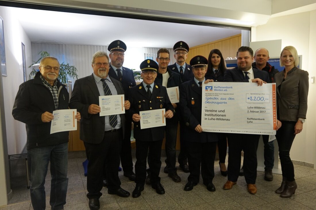 Luhe-Wildenau. Ganze 3.200 Euro hat die Raiffeisenbank dieses Jahr wieder an verschiedene Vereine und Organisationen in Luhe-Wildenau gespendet. Das Geld stammt dabei aus dem Reinertrag des Gewinnsparvereins.  Mit einer Spende [&hellip;]